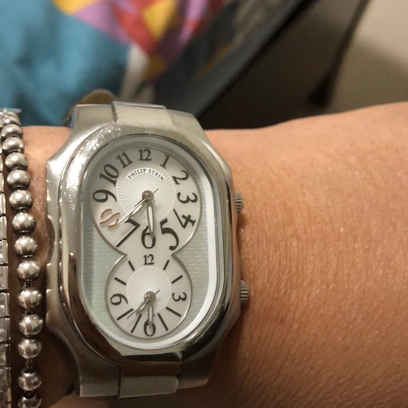 COPY - Watch - Picture 4 of 10